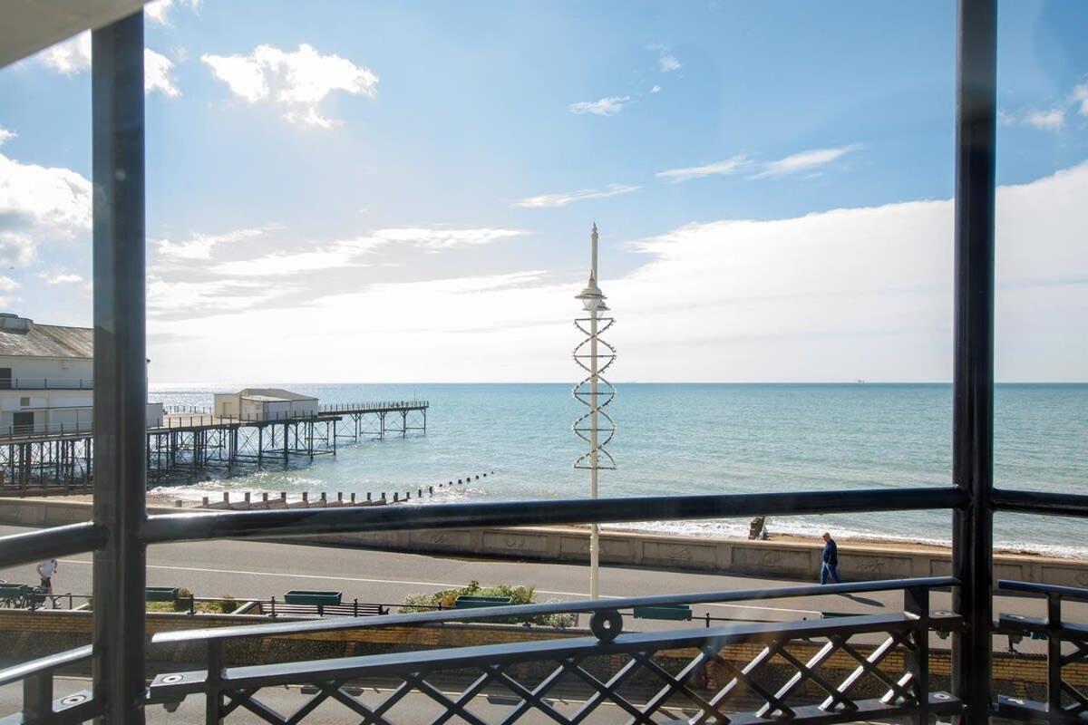 Panoramic Sea Views In Beachfront Apt W Balcony Bognor Regis Kültér fotó